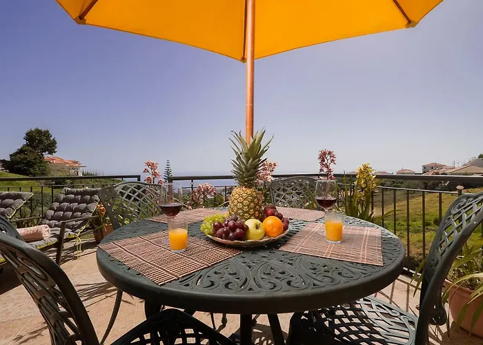 Paradise House Calheta
